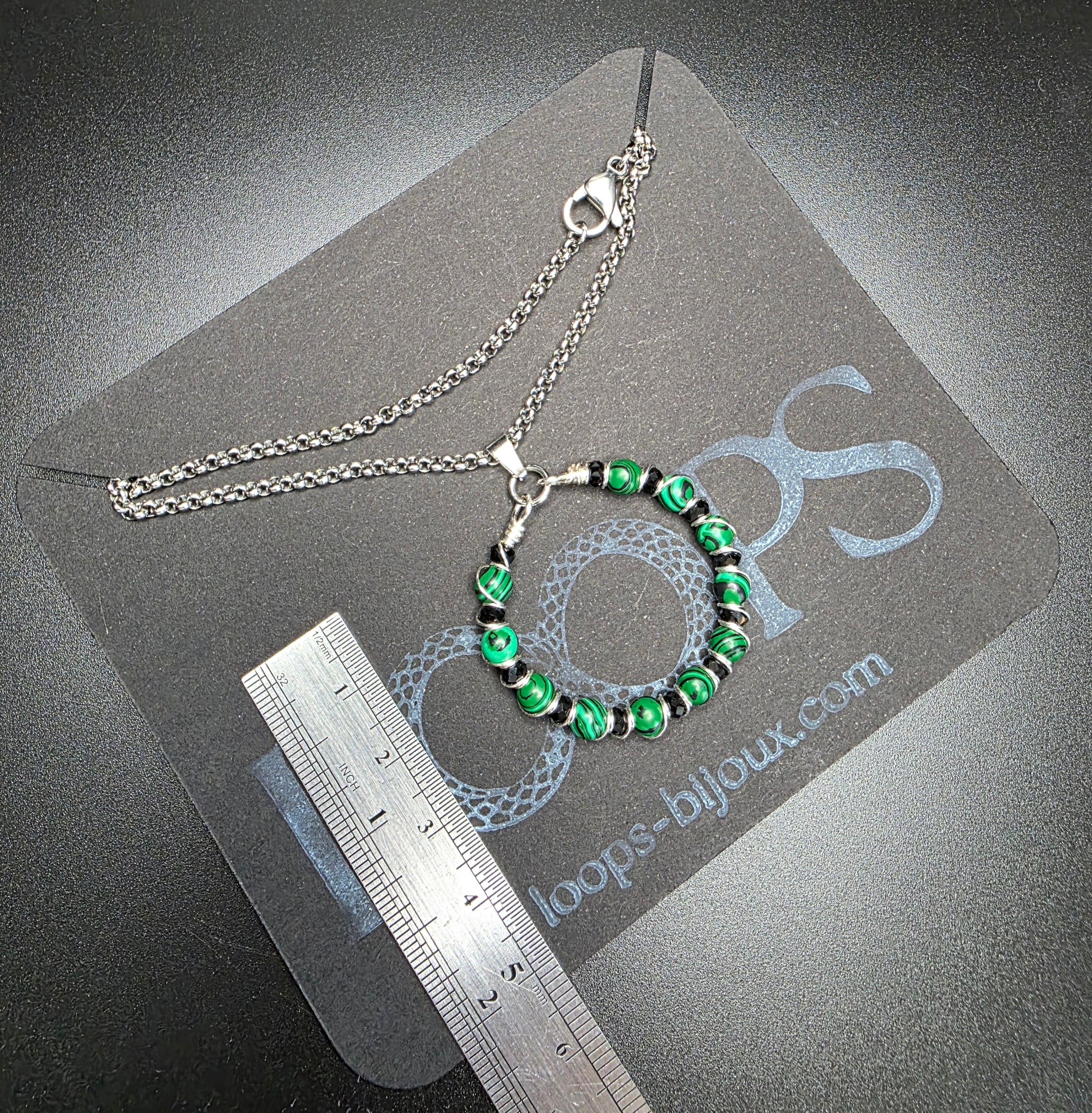 Malachite Ouro Charm